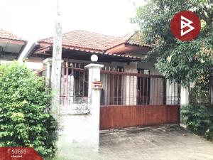 For SaleHouseUttaradit : Urgent sale, single-storey detached house, Soi Chetthabodin 3, Tha Sao Subdistrict, Uttaradit, good condition, ready to move in