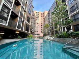 For RentCondoSathorn, Narathiwat : 🔥Urgent for rent 🔥 Condo in the heart of Sathorn, The Shade Sathorn, room size 40 sq m, decorated, ready to move in, near MRT Lumpini and Khlong Toei.