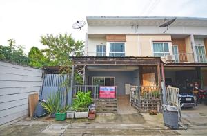 For SaleTownhousePattanakan, Srinakarin : Town home villete lite For Sale Soi Pattanakarn 38