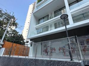 For RentRetailSukhumvit, Asoke, Thonglor : Urgent! : Commercial Space For Rent On New CBD Location!!