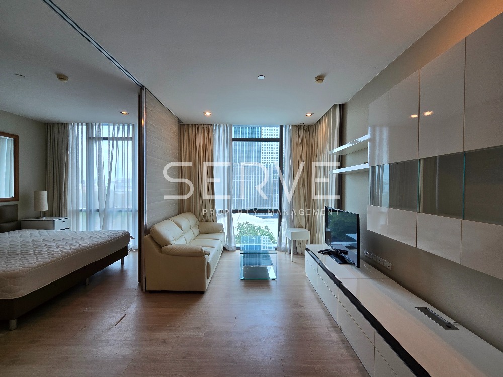 For RentCondoSukhumvit, Asoke, Thonglor : 🔥1 Bed with Bathtub 52 sq.m. Good Location Close to MRT Phetchaburi 500 m. & MRT Sukhumvit 700 m. at The Room Sukhumvit 21 Condo / For Rent