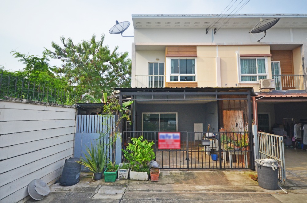 For SaleTownhousePattanakan, Srinakarin : Town home villete lite For Sale Soi Pattanakarn 38