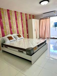 For RentCondoChaengwatana, Muangthong : 🥝🥝 (Vacant room) Condo for rent, Champs Elysees, Chaengwattana 🥝🥝 3rd floor, size 32 sq m., fully furnished, ready to move in