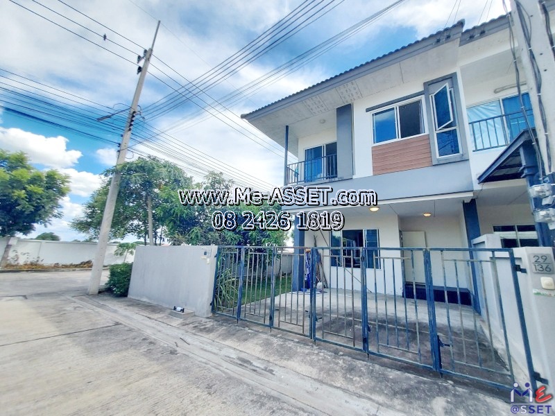 For SaleTownhousePathum Thani,Rangsit, Thammasat : Townhouse for sale, corner unit, on the main road, in the area of ​​Khlong Phra Udom, Soi Wat Tha Kiewian, Khlong Bang Phai, Wat Thong Sa-at, Lat Lum Kaeo: Baan Suan Thanakarn Garden Village: 2 floors, 40 sq w: CODE NN-9