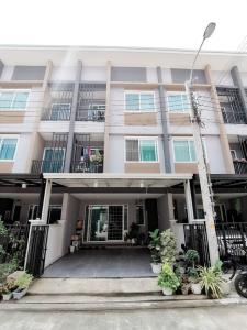 For RentTownhouseLadkrabang, Suwannaphum Airport : Wiraphat Chaloem Phrakiat 48 / 205 sq m.*