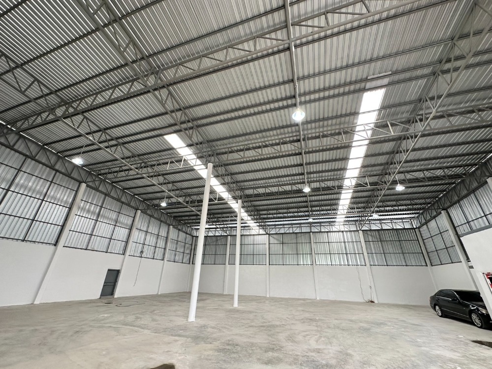 For RentWarehouseNonthaburi, Bang Yai, Bangbuathong : 📍For rent: Newly built warehouse with office, location: Sai Noi-Salaya, total area 990 square meters, trailer trucks can enter and exit.