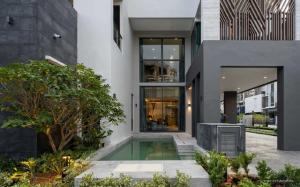 For SaleHousePattanakan, Srinakarin : Luxury House For Sale, 3-storey luxury house, The Gentry Phatthanakan 2 (The Gentry Phatthanakan 2), Phatthanakan 32, Suan Luang Subdistrict, Suan Luang District, Bangkok 10250