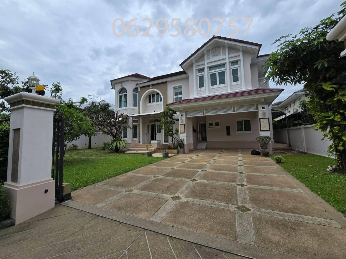 For RentHouseNawamin, Ramindra : Single house for rent, Perfect Masterpiece Ekkamai Ramintra project