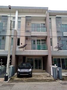 For RentTownhouseOnnut, Udomsuk : RTJ1775 Townhouse for rent, Town Avenue Village Project, On Nut 68, near Srinakarin Intersection, only 400 m.