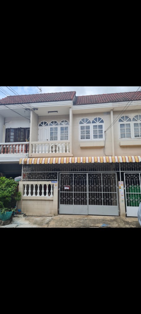 For RentHousePinklao, Charansanitwong : Townhouse for rent, 20 sq m., 1 living room, 1 dining room, 1 kitchen, 3 bedrooms, 2 bathrooms, width 5 m.