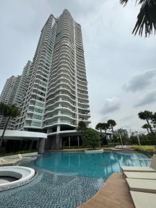 For SaleCondoRama3 (Riverside),Satupadit : 🔥[For Sale] Urgent sale!! Condo on the Chao Phraya River, Supalai Riva Grand, 130% parking, on Rama 3 Road, brand new room, never lived in