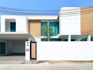 For SaleHouseChiang Mai : Two-story pool villa in Chiang Mai, fully furnished with built-ins throughout, complete with all electrical appliances