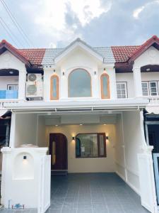 For SaleTownhouseNawamin, Ramindra : For sale: 2-storey renovated minimalist townhouse, Arunthorn Village, Sukhapiban 5, Soi 45, Orngen, Sai Mai, extremely beautiful, 2 bedrooms, 2 bathrooms #Promotion: free transfer fee and all expenses at the Land Department, selling for 2,250,000 baht, a 