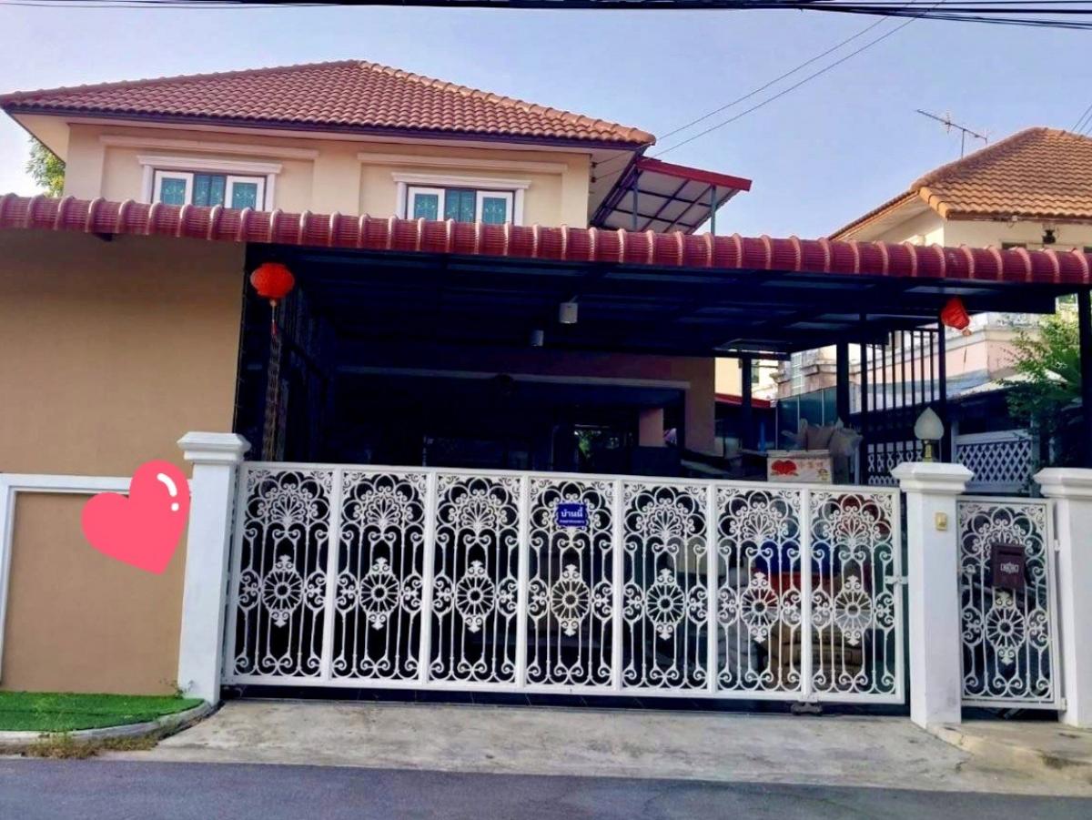 For RentHouseNawamin, Ramindra : For rent: 2-storey detached house, 70 sq m., located on Hathai Rat Road, Sai Mai