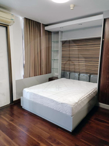 For RentCondoWongwianyai, Charoennakor : 💥 Ideo Sathorn Taksin (Ideo Sathorn Taksin) 💥 Rental price 11,000 baht/month 💥 Very cheap price, next to BTS Krung Thon Buri, very convenient to travel, easy to find food, very close to Sathorn