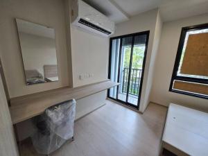 For RentCondoPathum Thani,Rangsit, Thammasat : For rent: D Condo Hype Rangsit, opposite Bangkok University, Building A, 2nd floor, walkable, complete with furniture and electrical appliances