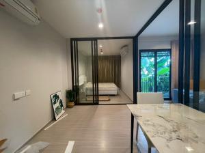 For RentCondoThaphra, Talat Phlu, Wutthakat : Life Sathorn Sierra, beautiful room, fully furnished, 1 bedroom + 1 working room, available for rent