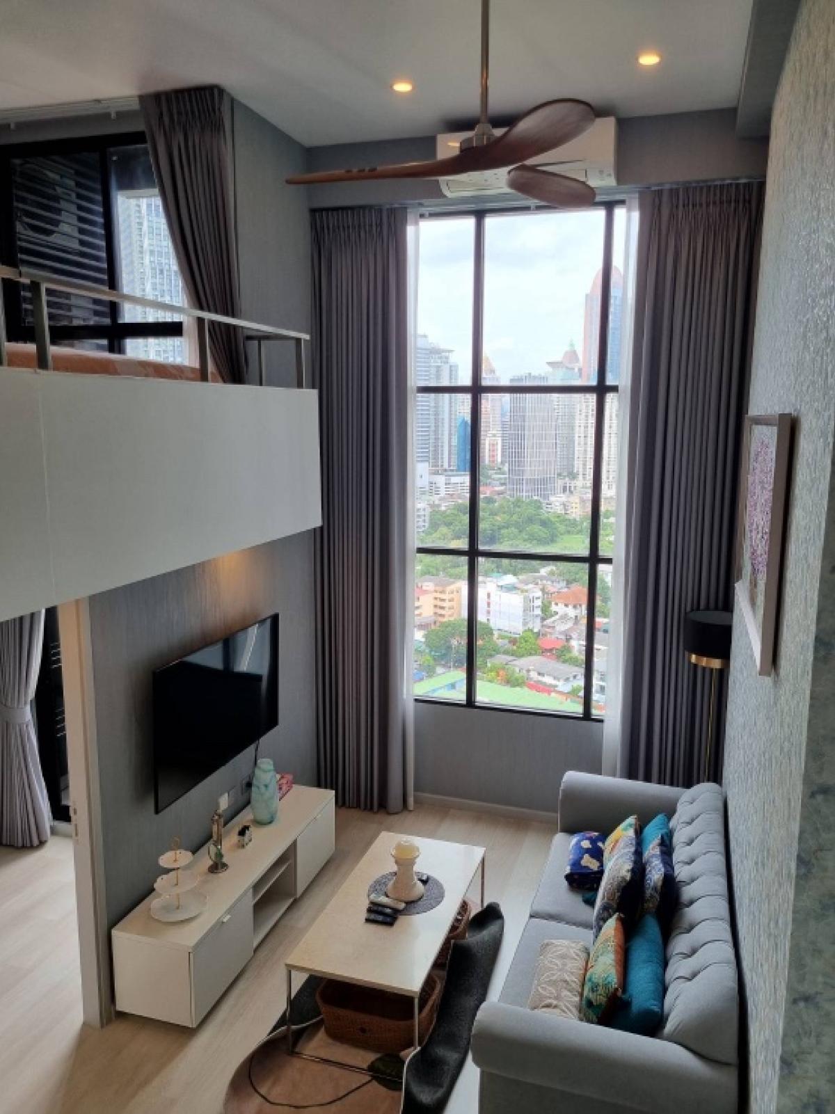 ให้เช่าคอนโดสาทร นราธิวาส : 📢👇 Duplex unit at Knightsbridge Prime Sathorn.Fully furnished , ready to move in. Include cleaning 2 times a month.