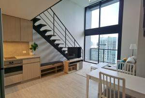 ให้เช่าคอนโดสีลม ศาลาแดง บางรัก : The Lofts Silom - 1 Bed Condo for Rent!