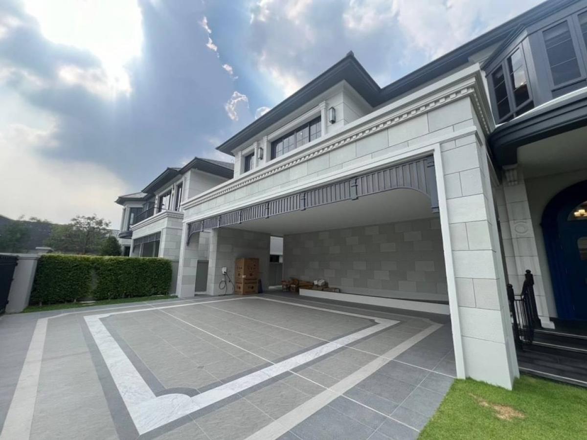 For RentHousePattanakan, Srinakarin : Luxury house for rent/rent out villa, Krungthepkritha, near Wellington College International School Bangkok, Brighton College Bangkok