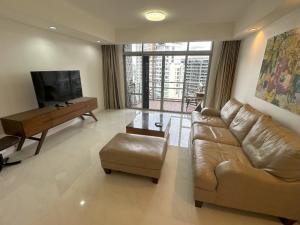 For RentCondoWitthayu, Chidlom, Langsuan, Ploenchit : All Seasons Mansion - Newly Renovated! 2 Beds Unit for Rent!