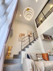 ขายคอนโดรัชดา ห้วยขวาง : 📢 ขาย Condo L Loft Ratchada 19 ห้องรีโนเวทใหม่ สวยหรู Duplex พร้อมอยู่ 📢 รหัส S2401-646