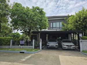 For RentHousePattanakan, Srinakarin : HR1840 Single house for rent, corner house, The City Pattanakarn project, convenient transportation, suitable for living