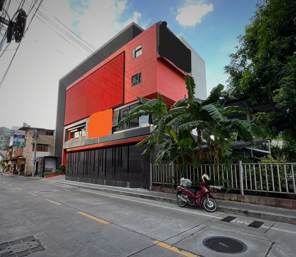 For RentBusinesses for saleSukhumvit, Asoke, Thonglor : 🔥 Building for Sale / Rent on Prime Location Sukhumvit 36 near BTS Thong Lor only 2 minutes