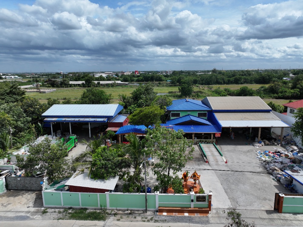 For SaleLandNakhon Pathom : Very rare!!! Land, decided to sell in 20 years!! Rectangular plot, large area! Concrete paved throughout the area! Warehouse + house + factory area, for sale, developed land with buildings, 2 rai, Bang Len, Nakhon Pathom, suitable for investment, business