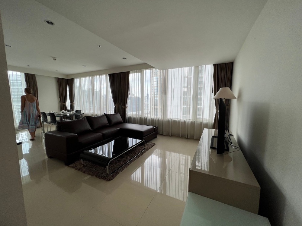 For RentCondoSukhumvit, Asoke, Thonglor : 3BR/3BA at Siri Residence Sukhumvit 24 | 23rd Floor, 140 sq.m. | Rental Price 100K Baht/Month