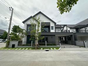 For RentHouseBangna, Bearing, Lasalle : For rent Centro Bangna, new house, never occupied