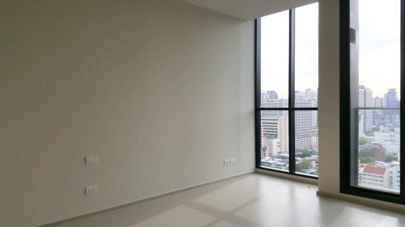 For SaleCondoWitthayu, Chidlom, Langsuan, Ploenchit : Condo For Sale Noble Ploenchit 2 Bedroom 1 Bathroom 70 sqm