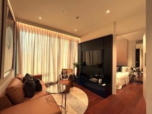 For SaleCondoSukhumvit, Asoke, Thonglor : For sale luxury condo KHUN by YOO “Thonglor“ with tenant