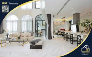 For SaleHouseSukhumvit, Asoke, Thonglor : For sale: The Boulevard Ekamai, a 3-storey luxury house, only 8 units, in the heart of Ekkamai 22, 4 bedrooms, 5 bathrooms, beautifully decorated, ready to move in, near BTS Ekkamai.