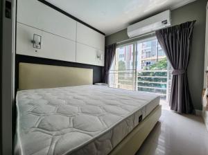 For RentCondoThaphra, Talat Phlu, Wutthakat : Condo for rent, Metro Park Sathorn, near BTS Wutthakat, 31 sq m., pool view, washing machine included