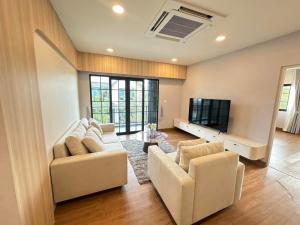 For RentHouseBangna, Bearing, Lasalle : K-5936 Urgent for rent! Centro Bangna, beautiful house with built-in furniture, ready to move in.