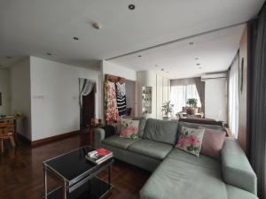 For SaleCondoSukhumvit, Asoke, Thonglor : Richmond Palace for sale European furnishing with 3 balconies