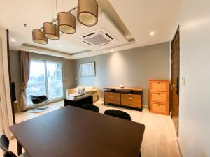 For SaleCondoRama9, Petchburi, RCA : Condo for sale: True Thonglor 2 bedrooms, 2 bathrooms, corner room, 66 sq m, 5.9 million