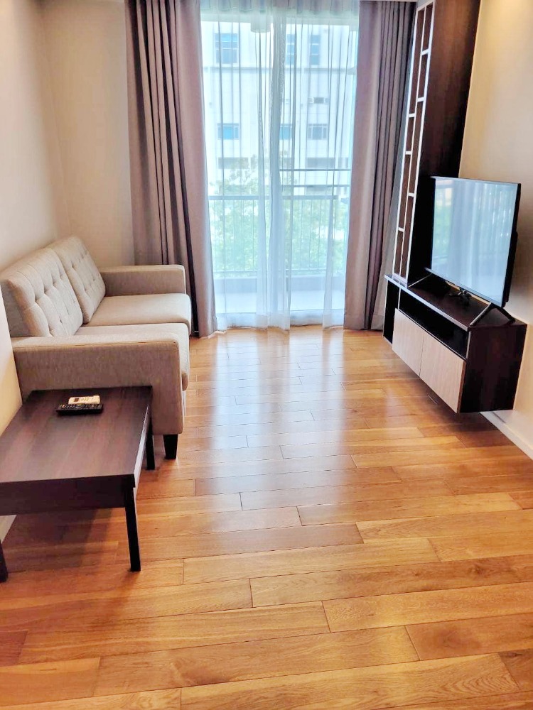 For RentCondoWitthayu, Chidlom, Langsuan, Ploenchit : 7304😊 For RENT 1 bedroom for rent🚄near BTS Ploenchit🏢Focus Ploenchit🔔Area: 48.00 sq m.💲Rent: 26,000฿📞O99-5919653,065-9423251✅LineID:@sureresidence