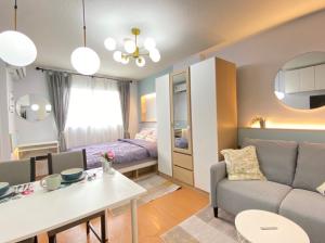 For RentCondoLadkrabang, Suwannaphum Airport : Lumpini Romklao-Suvarnaphumi Condominium, fully furnished studio for rent; ready to move in.