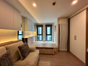 For RentCondoKasetsart, Ratchayothin : Urgent, reservation canceled 🔥🔥🔥 For rent Aspire Ratchayothin, beautiful room, exactly as shown in the picture, fully furnished + washing machine‼️Ready to move in (reply chat very quickly)