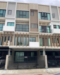 For SaleTownhousePinklao, Charansanitwong : Townhouse for sale, Charan-Pinklao, new house, never lived in, good location, special price