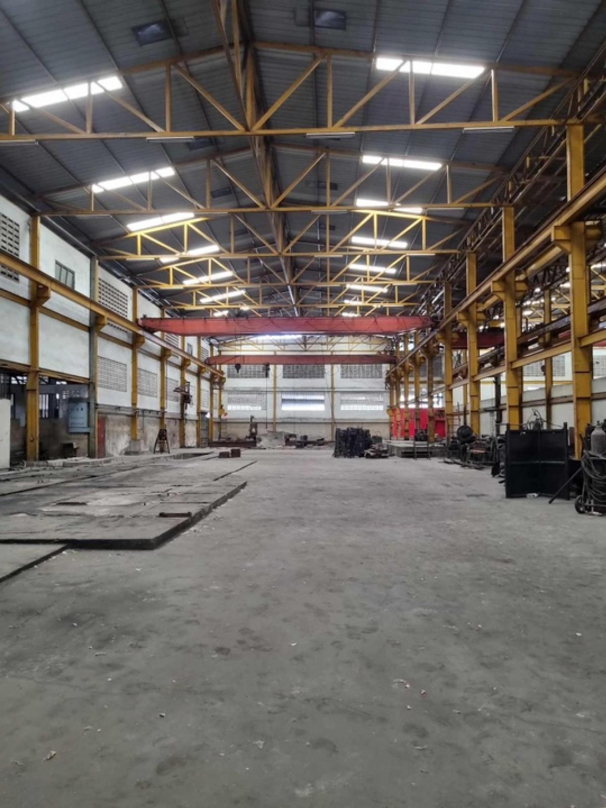 For RentFactoryRathburana, Suksawat : Warehouse for rent, purple plan, best location, Samut Prakan, on the main road, Pu Chao Saming Phrai, 5000 sq m, near the port, near Rama 3, Suk Sawat Road, rent the whole area 3 rai, rent 400,000/month