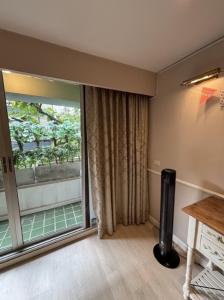 For RentCondoSukhumvit, Asoke, Thonglor : Condo for rent, Raintree Villa, Sukhumvit 53, BTS Thonglor, 2 bedrooms, great value. Interested, please contact to negotiate price.