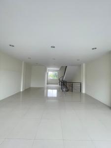 For SaleTownhousePattanakan, Srinakarin : Urgent, special price, very special, selling townhouse, Grand De Ville Srinakarin