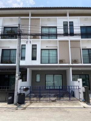 For SaleTownhousePattanakan, Srinakarin : Townhouse for sale, 3 floors, Patio Srinakarin Rama 9