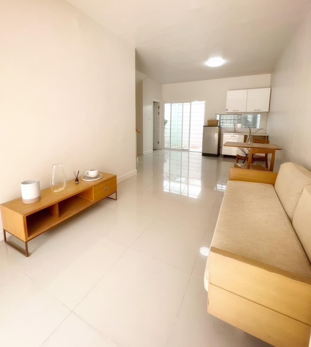 For RentTownhouseSamut Prakan,Samrong : For rent / Sales : The color km.8 next to Mega ikea , A space bangna condo