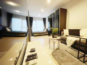 For RentCondoRama9, Petchburi, RCA : For rent: Life Asoke Hype, beautiful room, fully furnished, Line ID /T.062-3912496