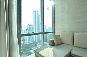 For SaleCondoSukhumvit, Asoke, Thonglor : For sale: The Room Sukhumvit 21, size 52 sq m., 1 bedroom, 1 bathroom, 0922459264