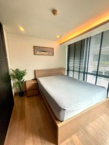 For RentCondoWitthayu, Chidlom, Langsuan, Ploenchit : [HOT RENT 🔥] Socio Ruamrudee Luxury Condo | 1 bedroom @ BTS Nana - Ploenchit